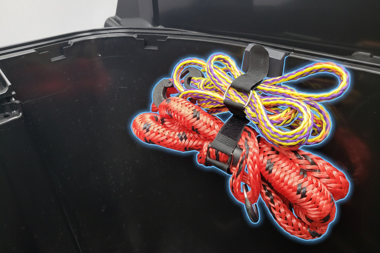 ST3 Hull Accessories Dock Line Holder Highlighted in Blue.